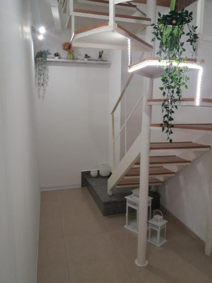 Tania'S House Apartman Catania-Fontanarossai nemzetközi repülőtér Kültér fotó